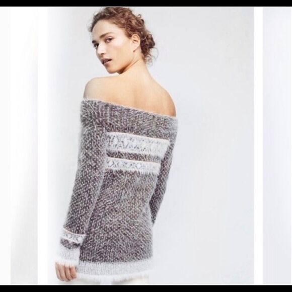 Sleeping on Snow Slouchy Off Shoulder Sweater Wool Blend Fuzzy NWT Sz S Grey - Picture 13 of 16